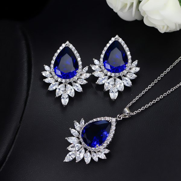 Bridal Round Jewelry Set
