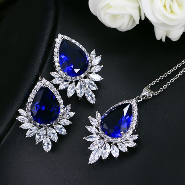 Bridal Round Jewelry Set