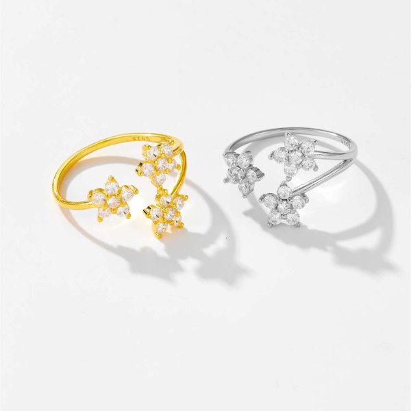 Minimalist Flower Ring