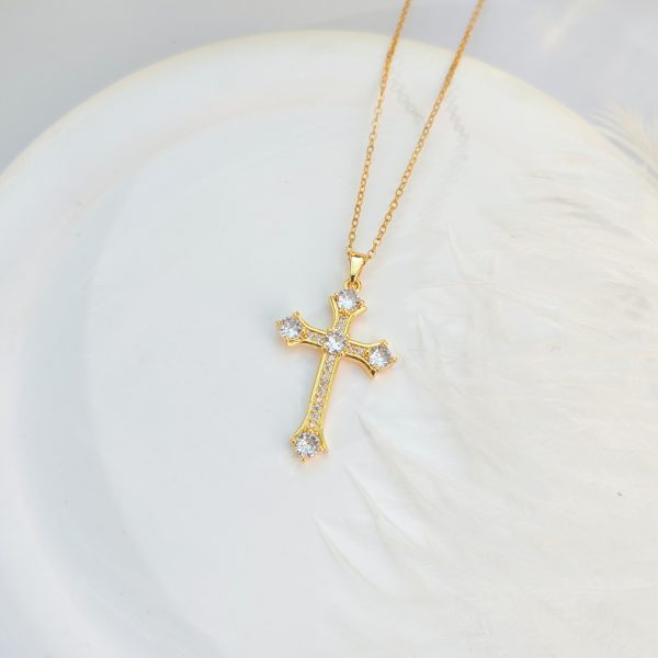 Light Luxury Cross Necklace
