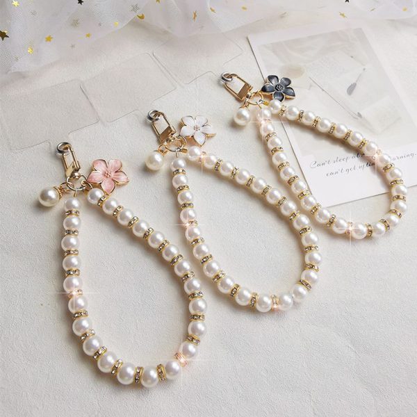 Pearl Pendant & Flower Keychain