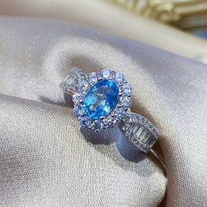 O1CN01Pg6cPE29XmQUU0R5S_2218787428078-0-cib.jpg Sky Blue Topaz Diamond Ring