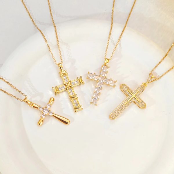 Light Luxury Cross Necklace