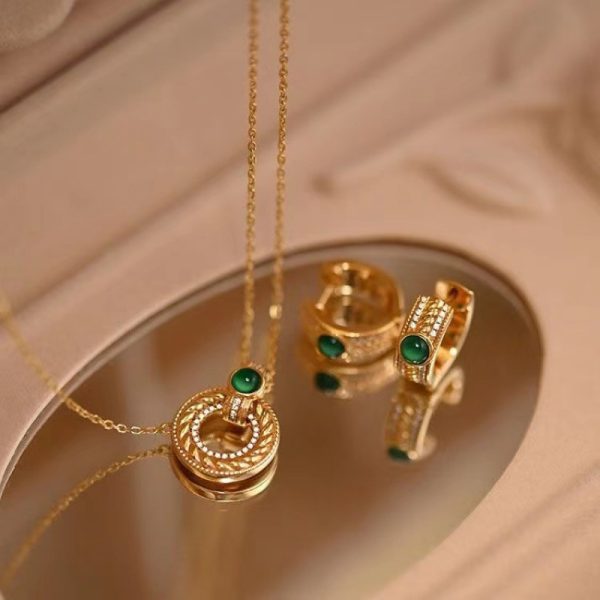 Green Agate Necklace