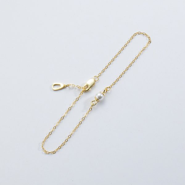 Elegant Pearl Bracelet