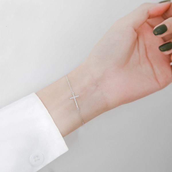 Side Cross Bracelet