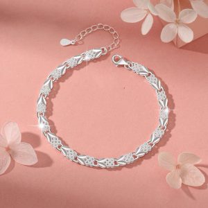 d445daac-3626-467a-b93c-5f39f73a73c4.jpg Lifestyle Bracelet