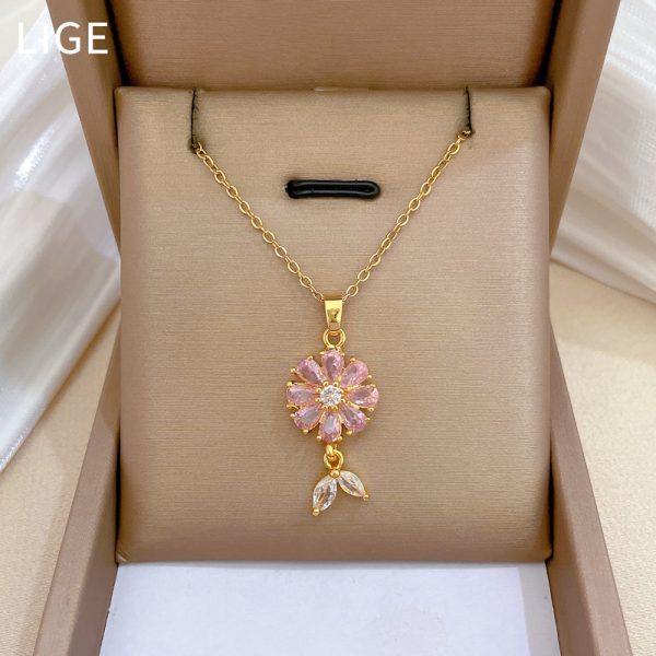 O1CN01OWobbB1Q5hOuv5TTY_2208396341925-0-cib.jpg Diamond Flower Set