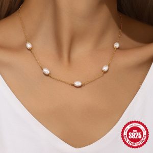 Oval Pearl Necklace