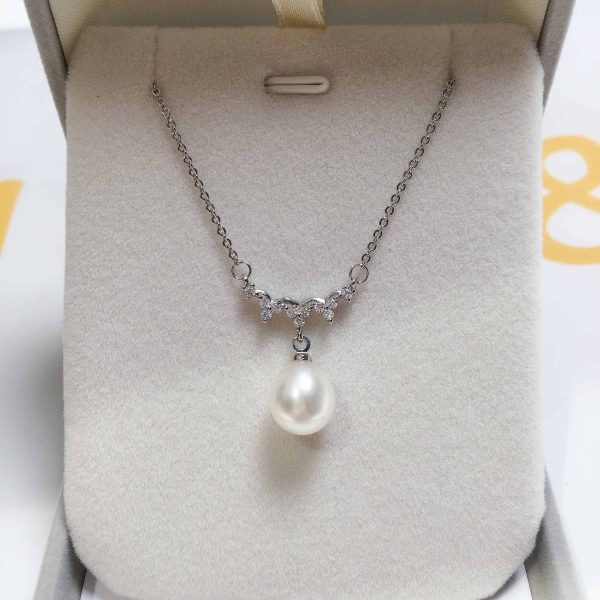 Natural Freshwater Pearl Necklace