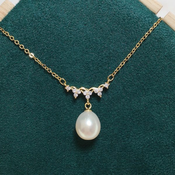 Natural Freshwater Pearl Necklace