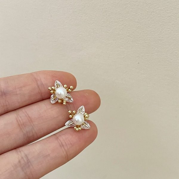 Pearl Flower Earrings