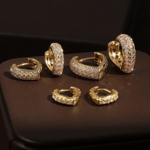 e1709723-bfef-47c5-ab03-790c14f991c4.jpg Zircon Hoop Earrings