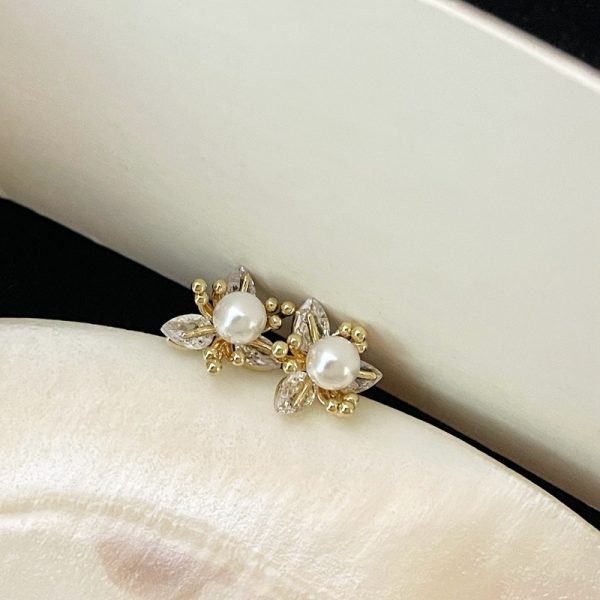 Pearl Flower Earrings