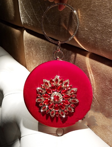 Yakira Clutch