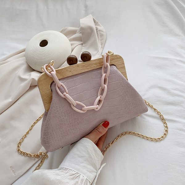 Queenie Clutch