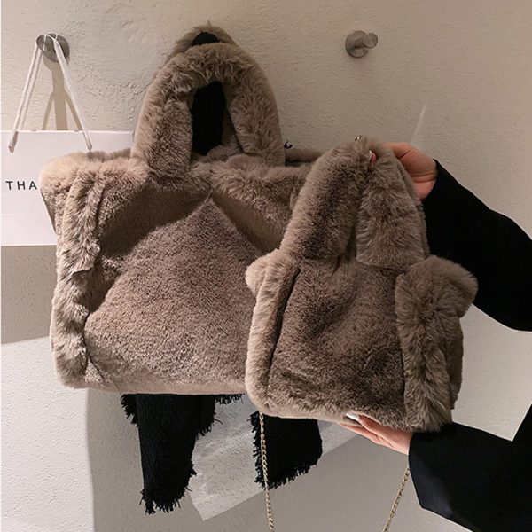 Waylen Fur Bag