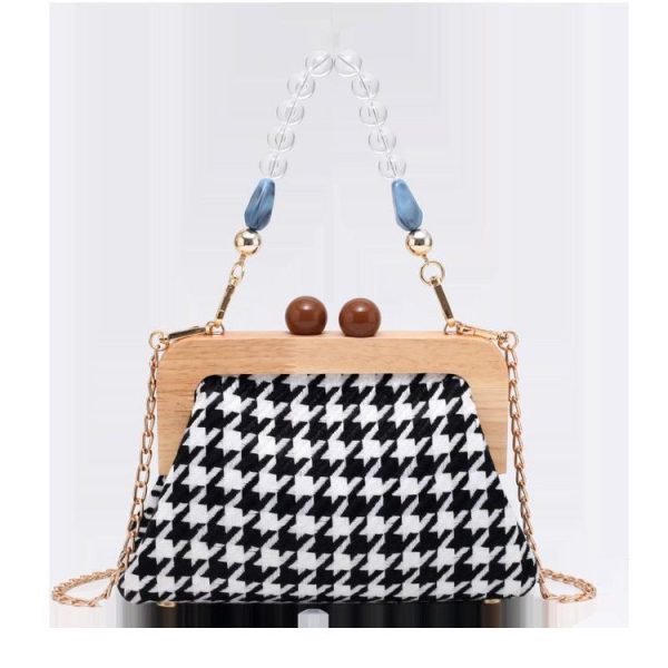Quintessa Clutch