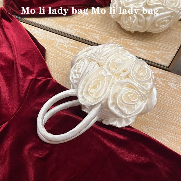 Kalina Flower Clutch