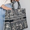05  Dior Tote Bag - Navy Print