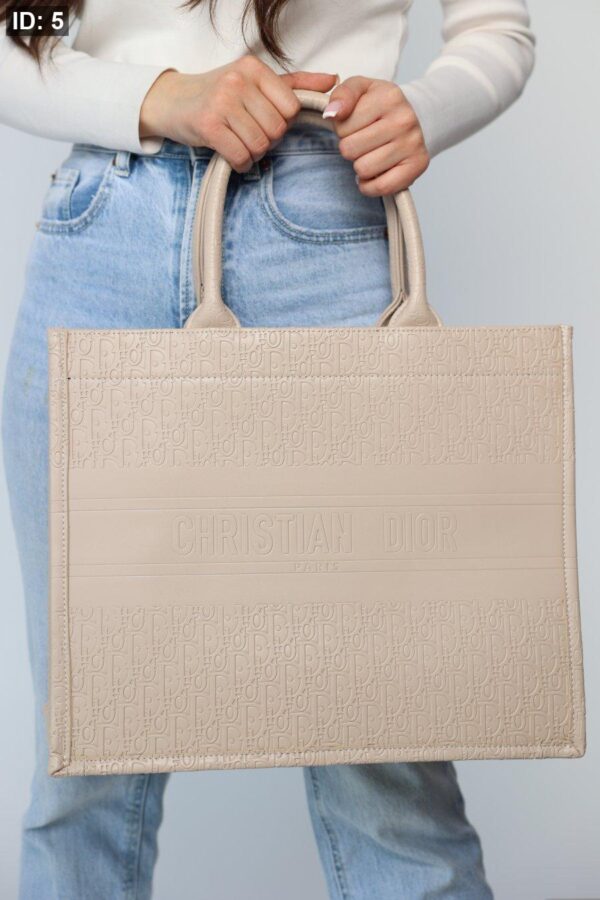 05  Dior Tote Bag - Beige